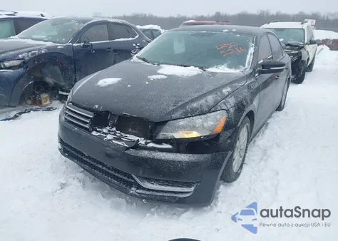 2013 Volkswagen Passat S z USA, uszkodzony, nr VIN 1VWAP7A33DC114030